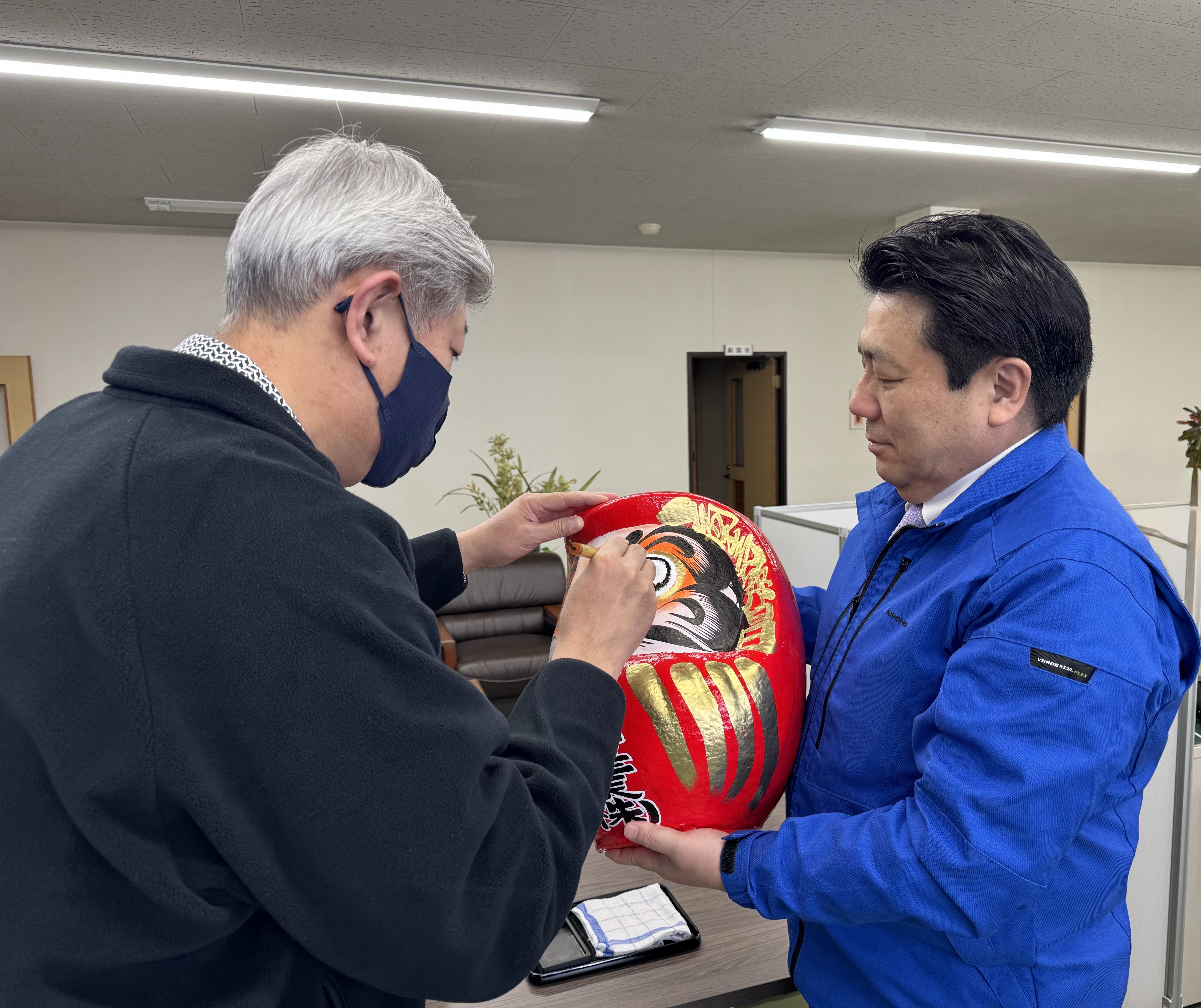 拝賀式を執り行いました。